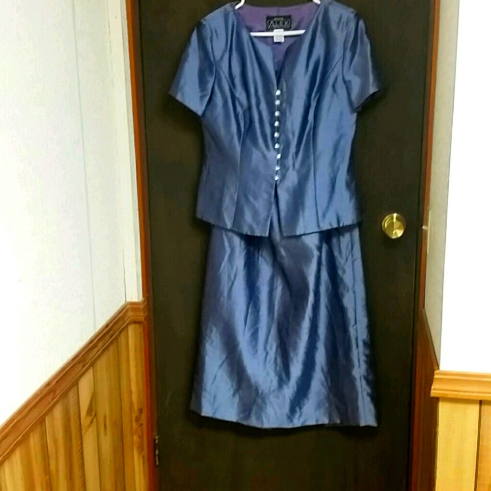 An Alex Evenings 2 pc dress